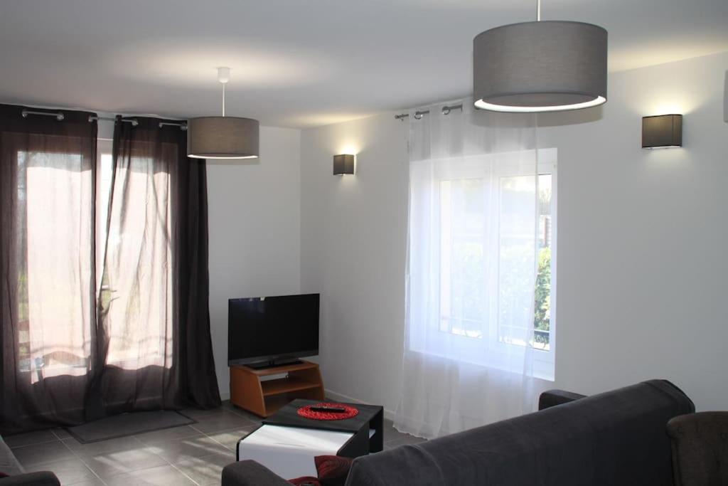 Appart Dans Maison 2 Km De La Plage Villeneuve-Loubet Εξωτερικό φωτογραφία